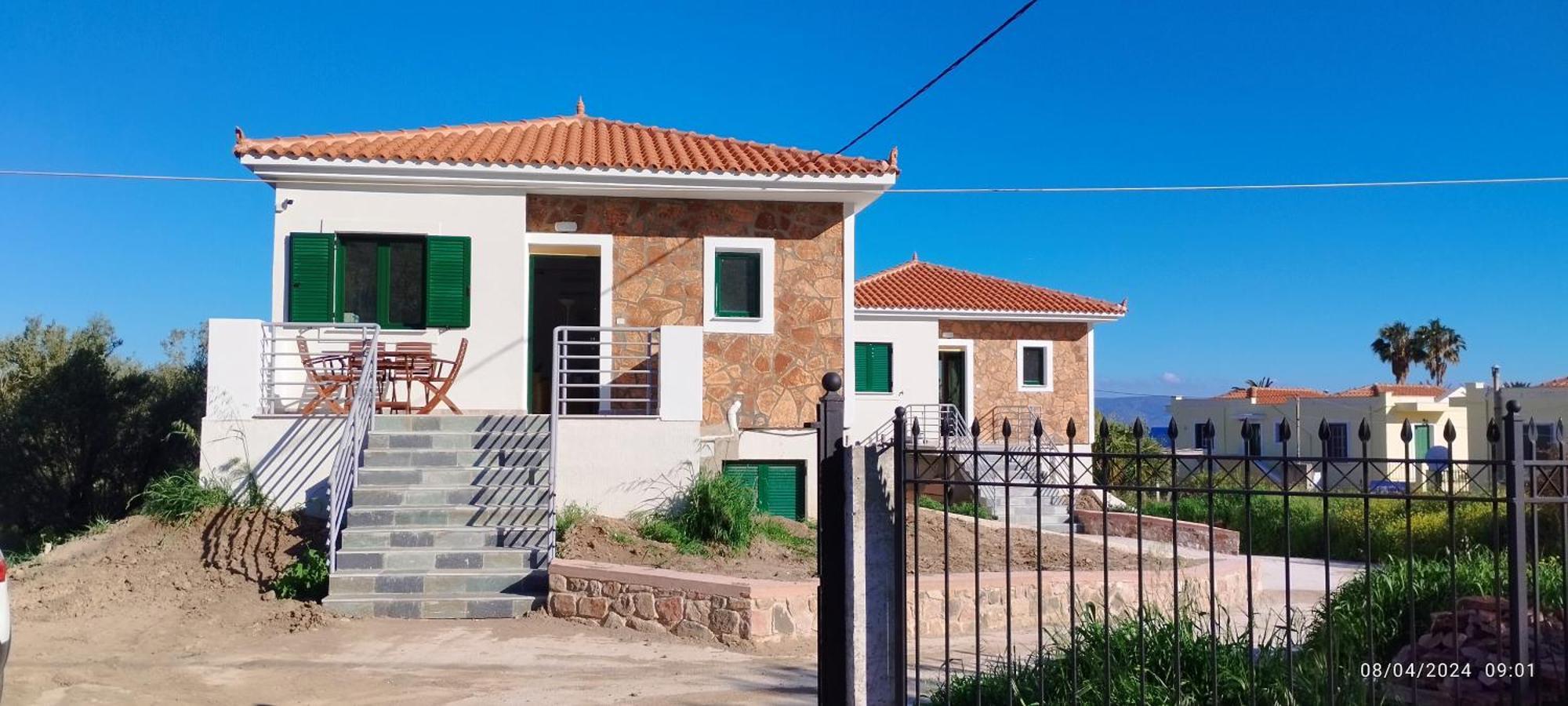 Lemonia Apartment
