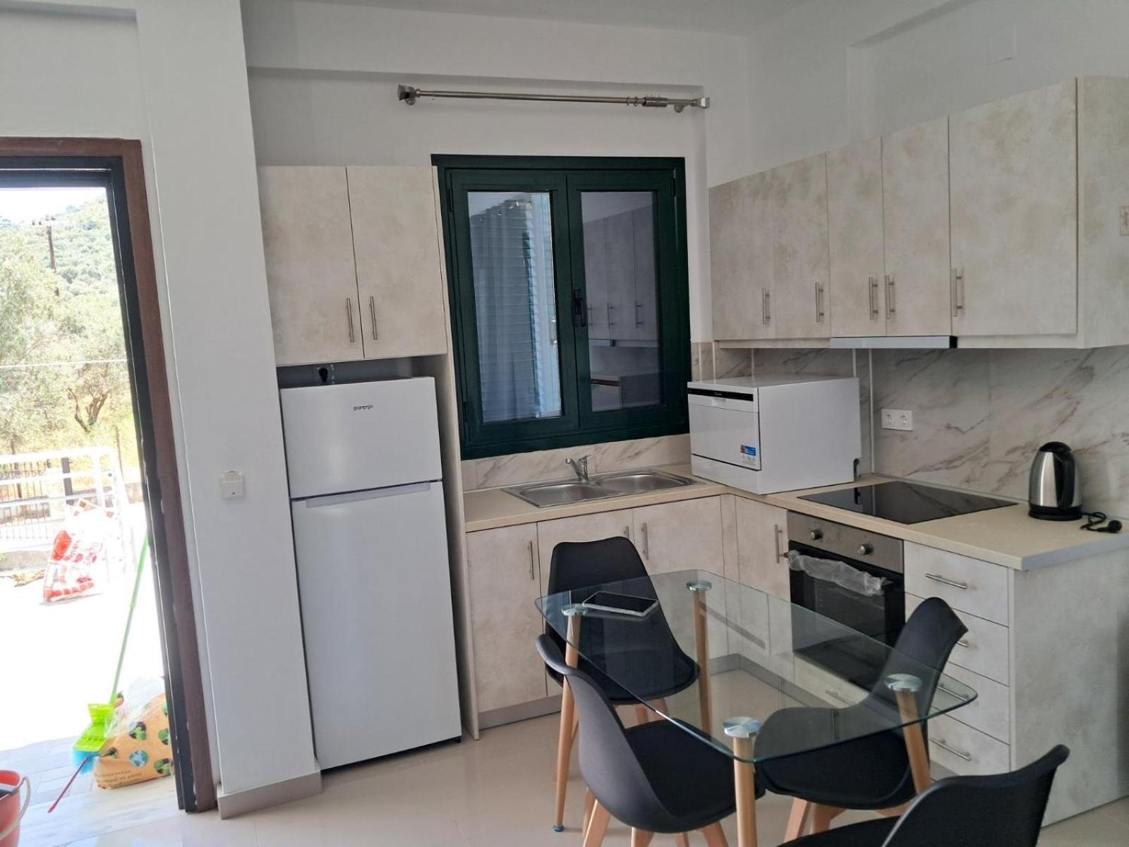 Lemonia * Petra (Lesbos)